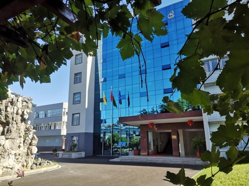 經(jīng)過兩個(gè)月的改造裝修 公司基地面貌煥然一新